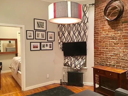 Rented by Bank Neary | media 93