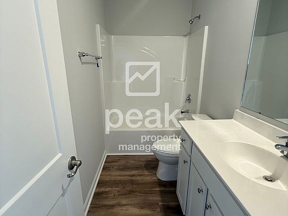 5th image of 768 Ebenezer Rd