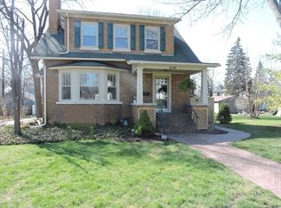 420 June Ter, Barrington, IL 60010
