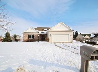 1232 Olivia Trl, Burlington, WI 53105