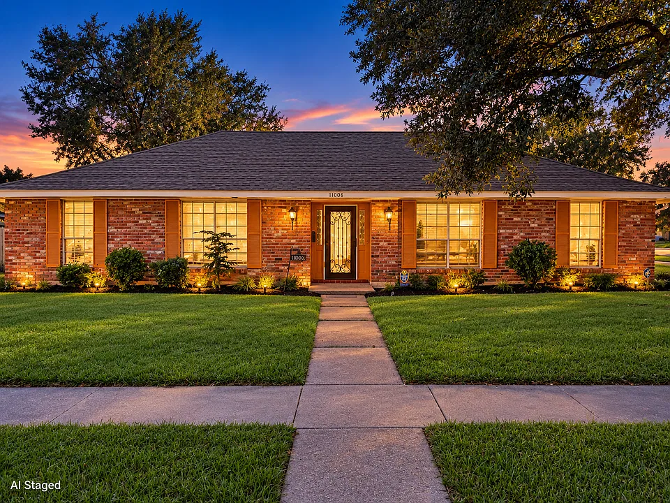 11008 Major Oak Dr