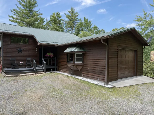140 Apache Trl, Mountain City, TN 37683