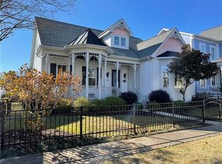 17204 Hedgerow Park Rd, Charlotte, NC 28277