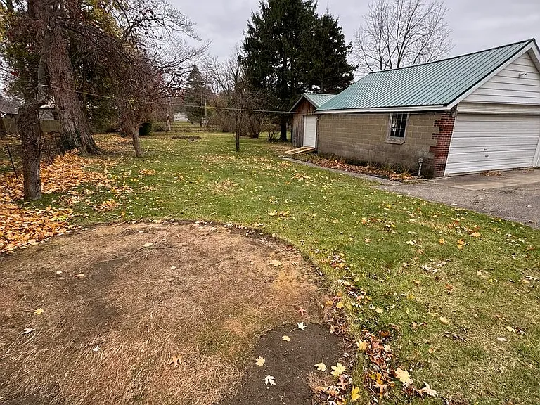 3921 W Ridge Rd — Photo 39