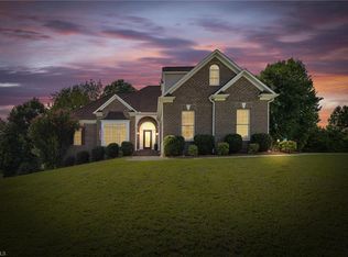 234 Chandler Dr, Lexington, NC 27295