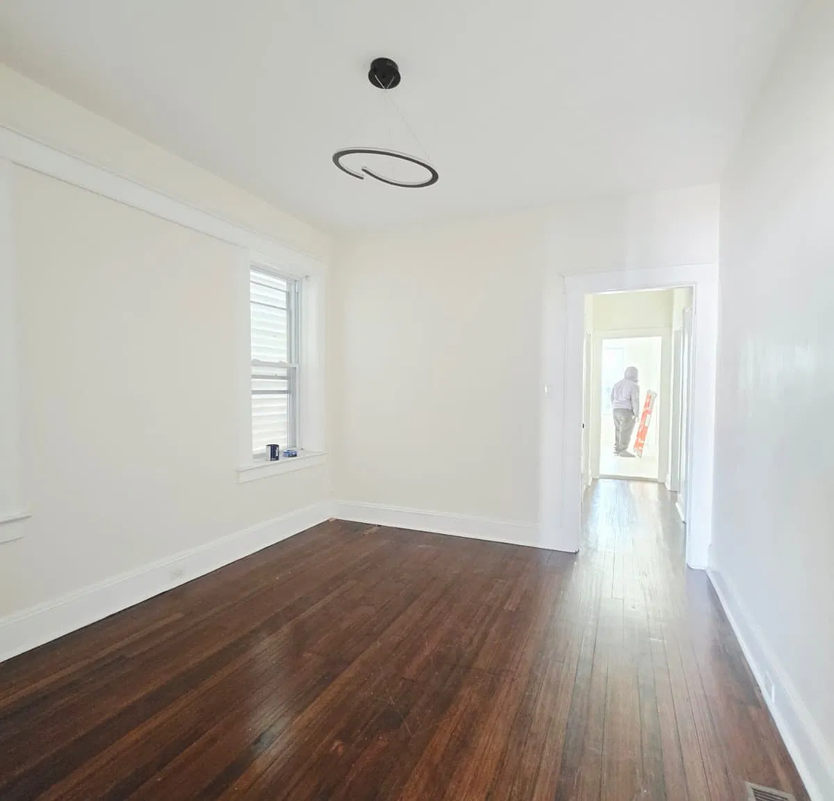 3 bed, 1000 sqft, $2,600 — Photo 3