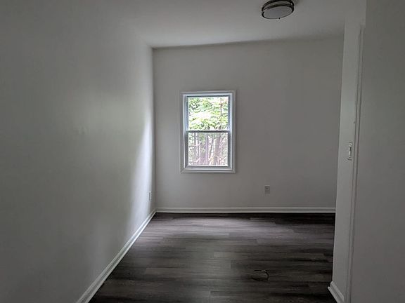 4th image of 28 Seidler St #6E