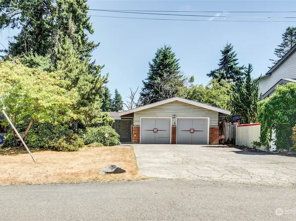 14530 Burke Avenue N, Shoreline, WA 98133