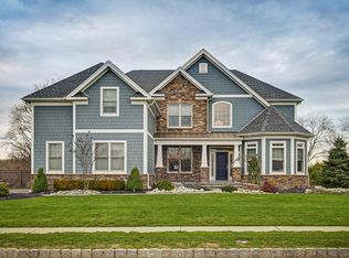 126 White Oak Ridge Rd, Lincroft, NJ 07738