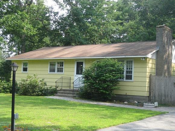 1st image of 26 Souhegan Dr