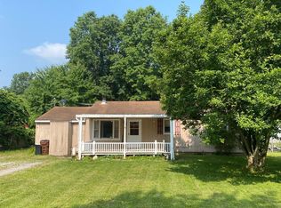 30 Sutton Ln, Goshen, OH 45122