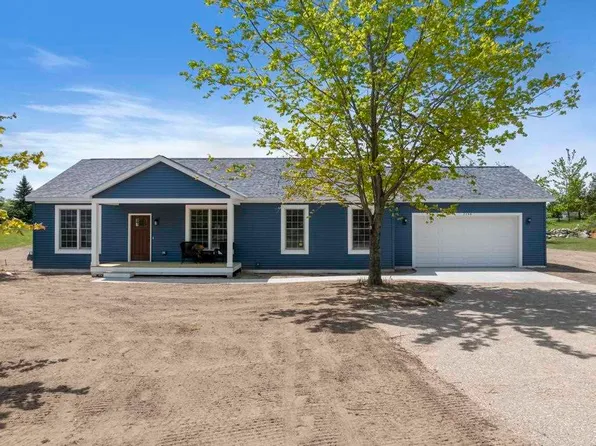 7748 Sophies Way, Harbor Springs, MI 49740