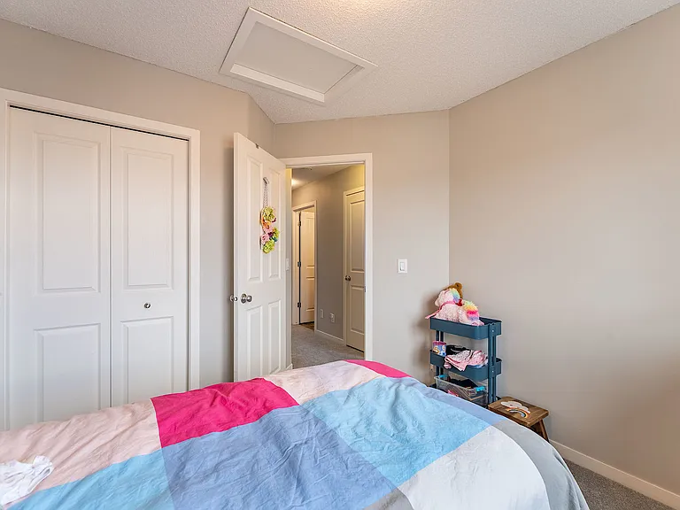 2025 New Brighton Park SE #M — Photo 15