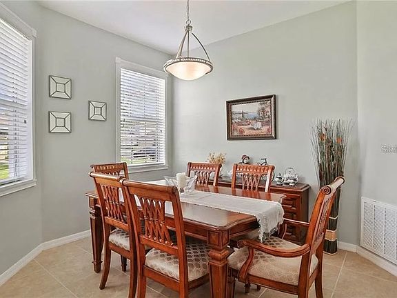 3rd image of 19214 Stone Hedge Dr