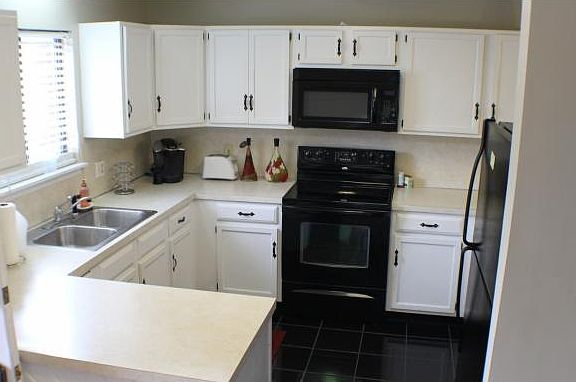 4th image of 521 Manor Dr