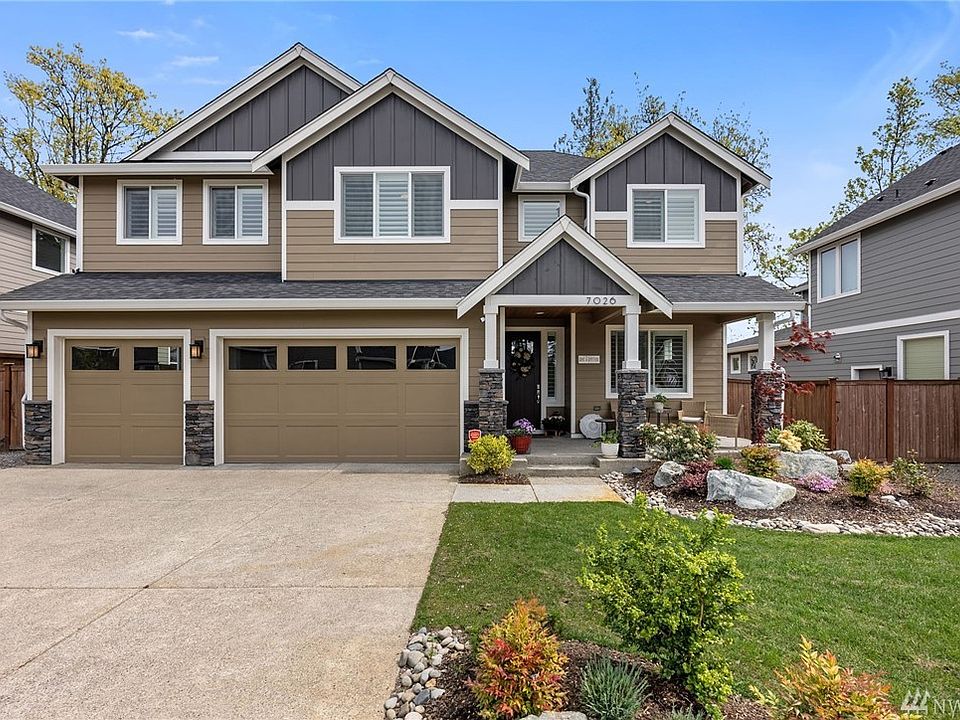 Welcome home to this better-than-new home located in the desirable Legacy community.