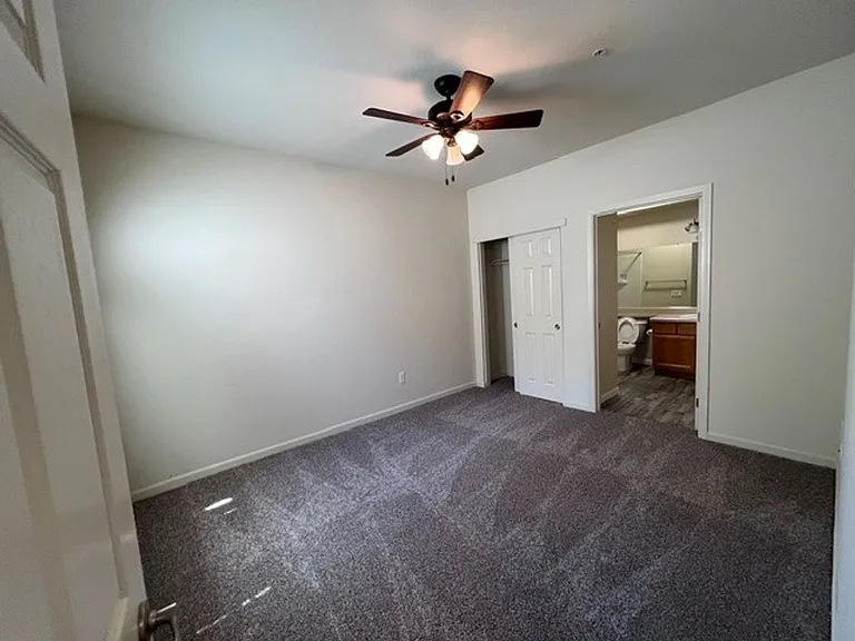 5201 Laguna Oaks Dr #181 — Photo 4