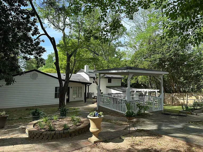 5002 Wickham Rd — Photo 36
