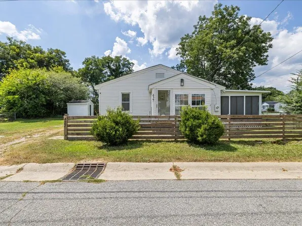 427 Linden Ave, Suffolk, VA 23434