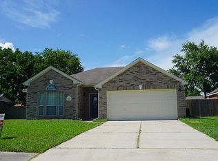 9825 Flamingo St, Conroe, TX 77385