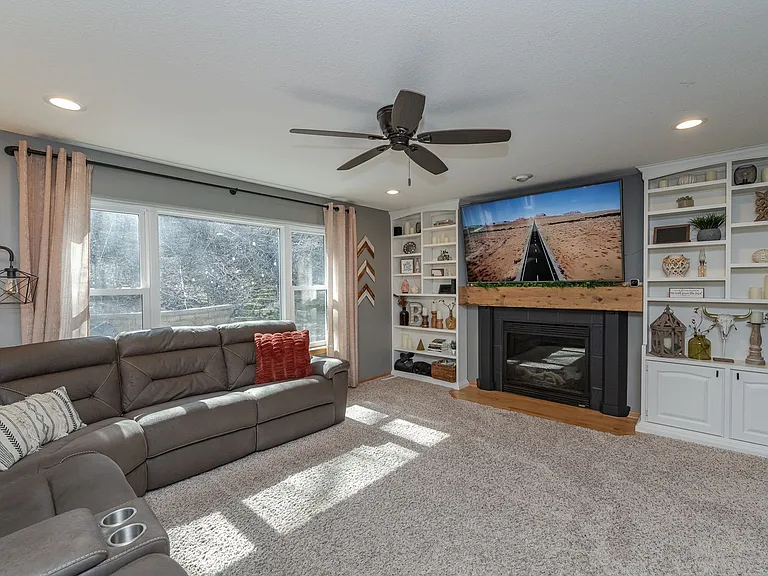 1008 Southern Woods Pl SW — Photo 32