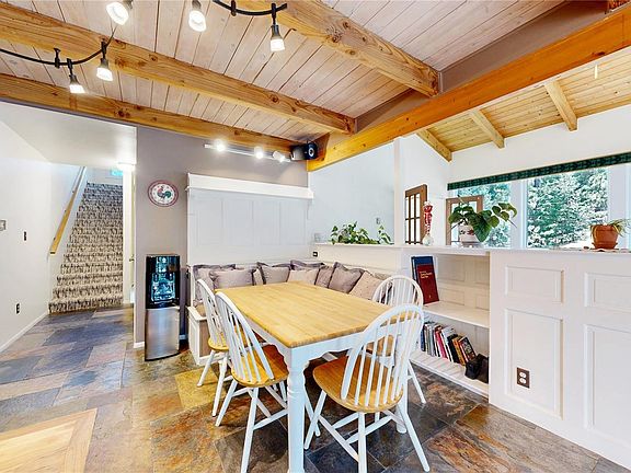 5th image of 1295 Spruce Drive