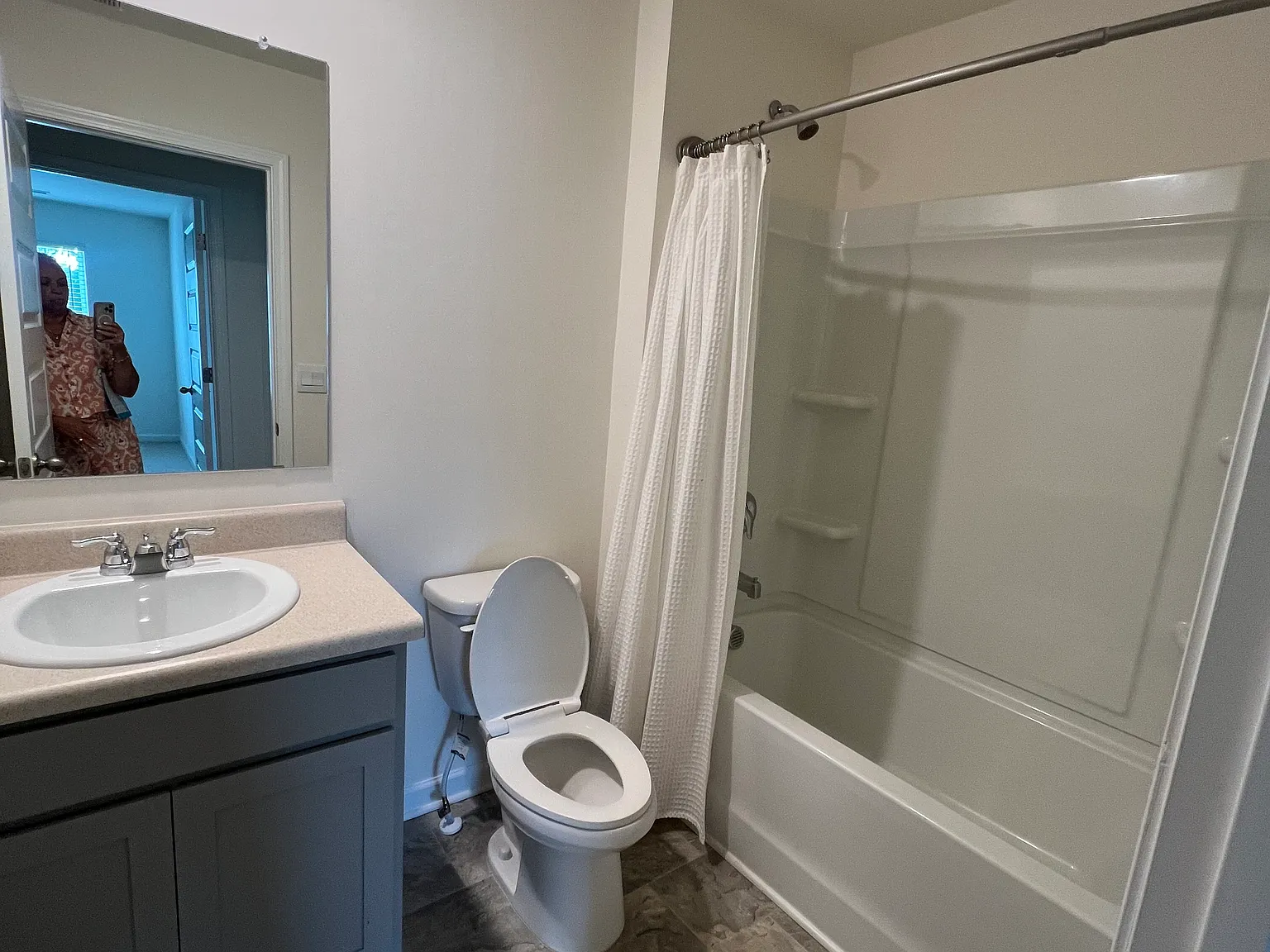 3 bed, 1657 sqft, $2,200 — Photo 4