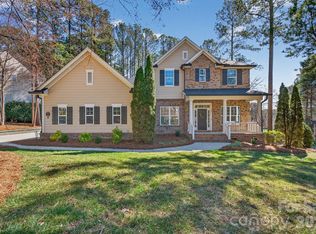 300 Woodward Ridge Dr, Mount Holly, NC 28120