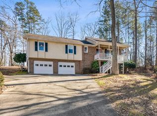 335 Hill Crest Cir, Woodstock, GA 30188