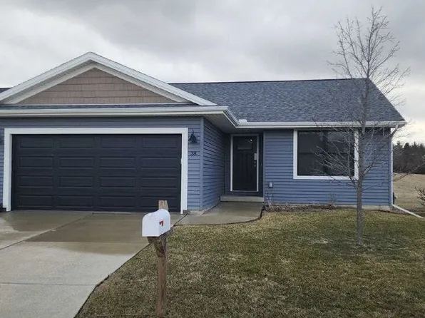 38 Winding Way, Bloomington, IL 61705