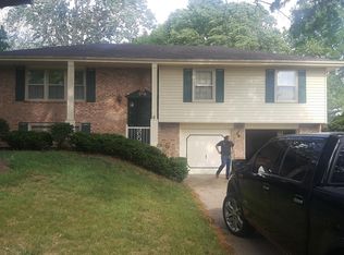 2302 NW 5th St, Blue Springs, MO 64014