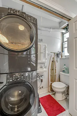 Sold by Jackson Heights Properties Real Estate LLC | media 20