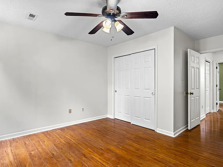 8807 Ryegate Dr — Photo 37