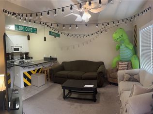 423 N Donahue Dr APT 5, Auburn, AL 36832