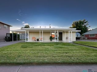 1614 Mesa Dr, Roswell, NM 88203