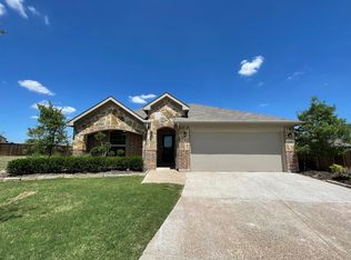 8808 Rattlebush Ct, Fort Worth, TX 76131