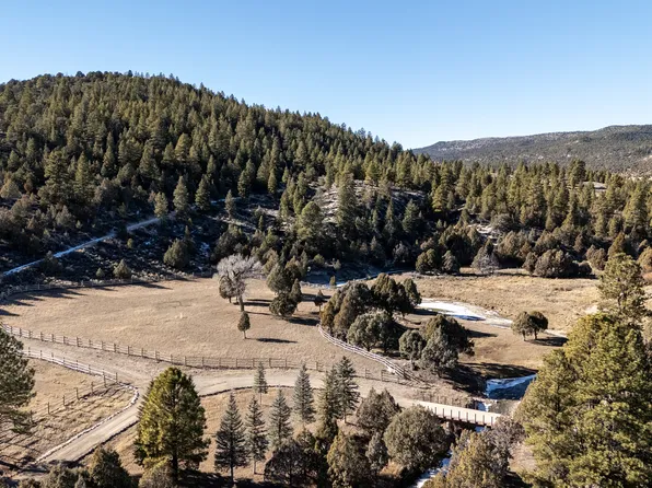 1955 W Mammoth Creek Rd, Hatch, UT 84735