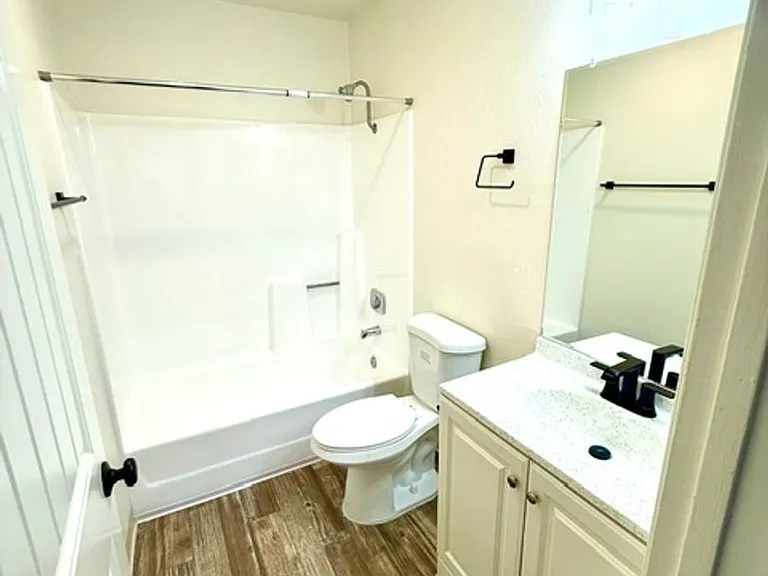 Palm Villas Apartments — Photo 35