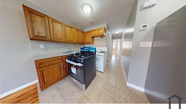 245 Lockman Ave #1 — Photo 3
