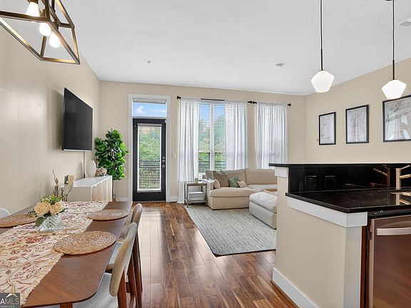 5th image of 747 Ralph McGill Blvd NE #323