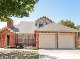 218 Mahogany Dr, Arlington, TX 76018