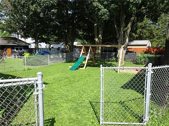 2nd image of 60 N West St