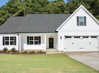 424 Cottle Lake Dr, Coats, NC 27521