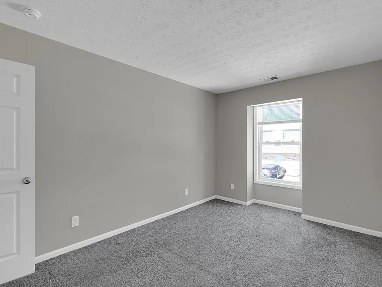 Cedar Chase Apartments — Photo 36