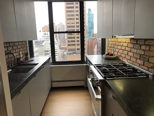 Rented by Compass | media 28