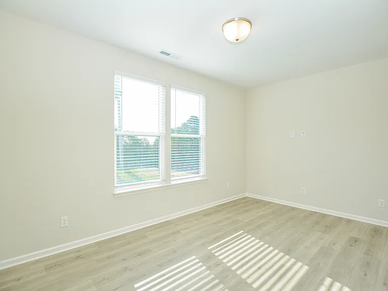 1657 Scotch Pine Ln — Photo 19