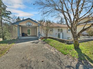 404 Donner Dr, Gold River, BC V0P1G0