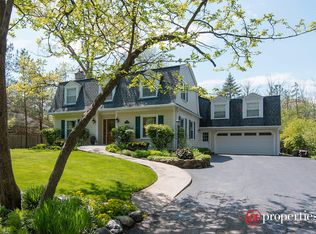 14 Timber Ln, Northbrook, IL 60062