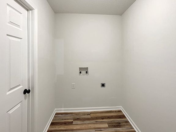 5th image of 12301 Poplar Forest Dr #7