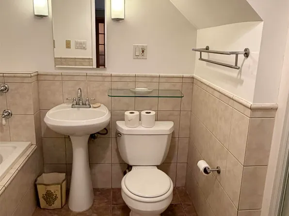 2108 West Street image 8 of 13